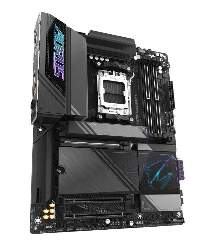 GIGABYTE Placa Base X870E AORUS PRO - Compatible Con CPUs AMD Ryzen 9000, VRM Digital De 16+2+2 Fases, Hasta 8000MHz DDR5 (OC), 